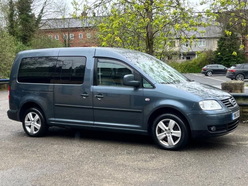 View VOLKSWAGEN CADDY MAXI 1.9 TDI PD Pure Drive MPV 5dr Diesel Manual  (104 ps) ++ F/S/H +CAMBELT & WATER PUMP