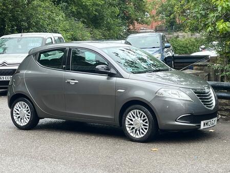 CHRYSLER YPSILON 1.2 SE Hatchback 5dr Petrol Manual Euro 5 (s/s) (69 bhp)++£35 ROAD TAX