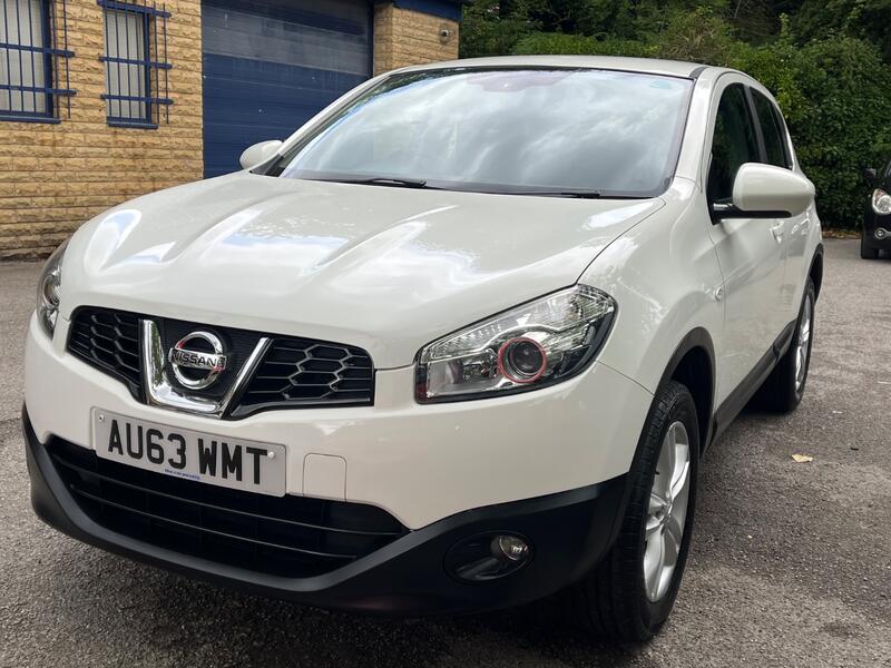 View NISSAN QASHQAI 1.6 Acenta SUV 5dr Petrol Manual 2WD Euro 5 (s/s) (117 ps)