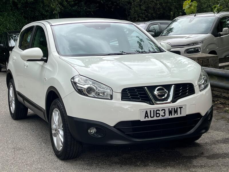 View NISSAN QASHQAI 1.6 Acenta SUV 5dr Petrol Manual 2WD Euro 5 (s/s) (117 ps)