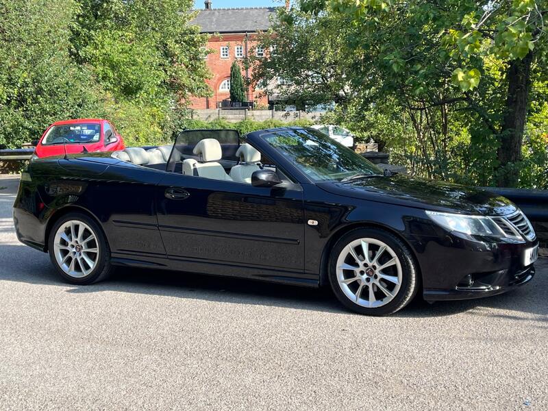 View SAAB 9-3 1.9 TTiD Vector Sport Convertible 2dr Diesel Manual Euro 5 (180 ps)