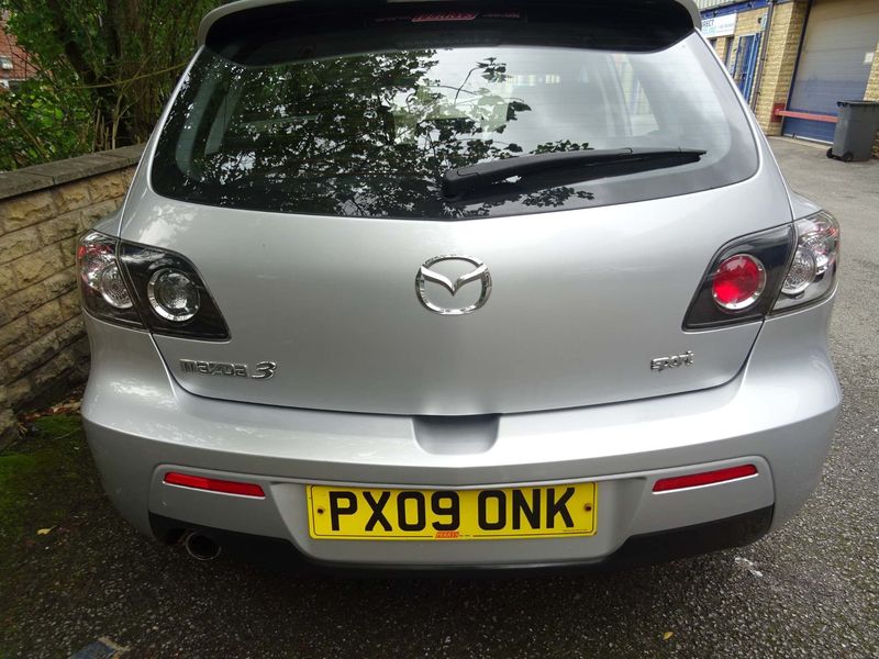 MAZDA MAZDA3