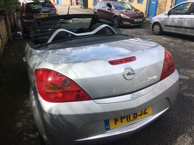VAUXHALL TIGRA