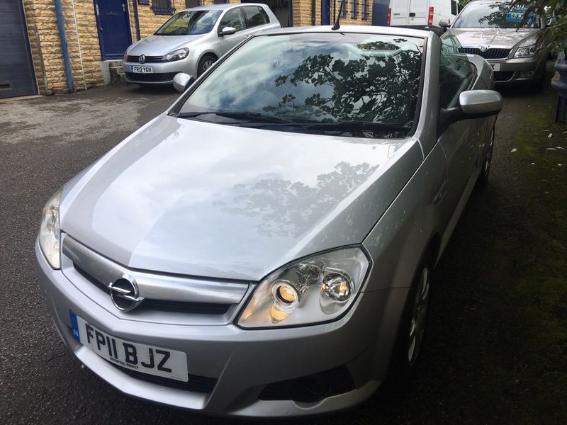 VAUXHALL TIGRA