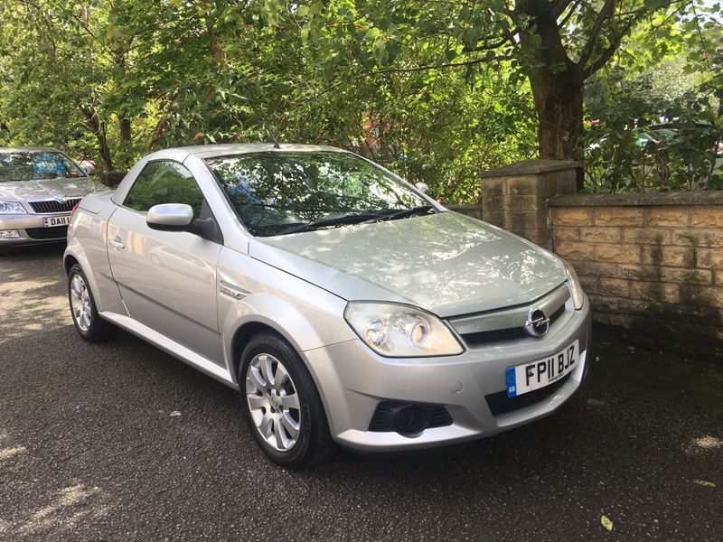 VAUXHALL TIGRA