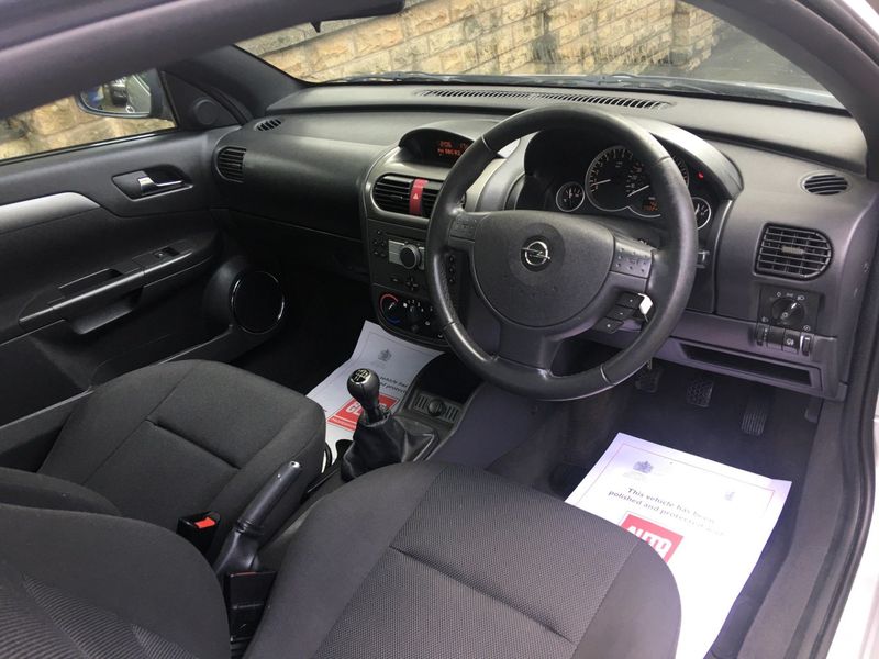VAUXHALL TIGRA