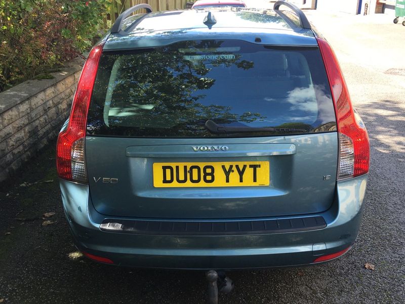 VOLVO V50