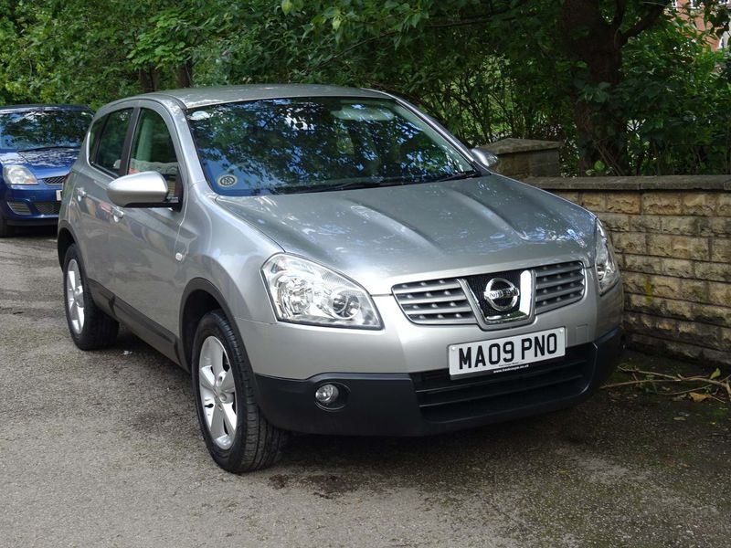 View NISSAN QASHQAI 1.5 dCi Acenta 2WD 5dr