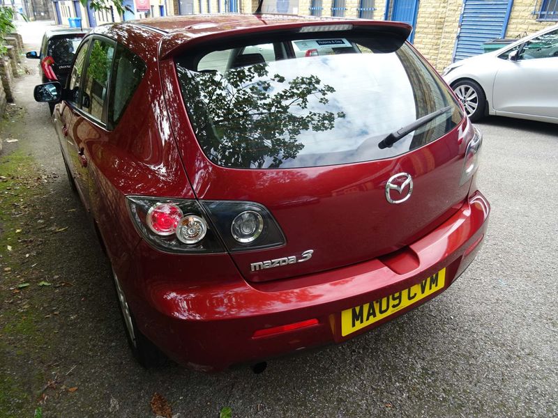 MAZDA MAZDA3