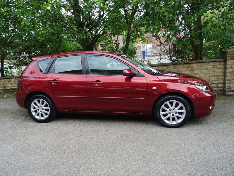 MAZDA MAZDA3