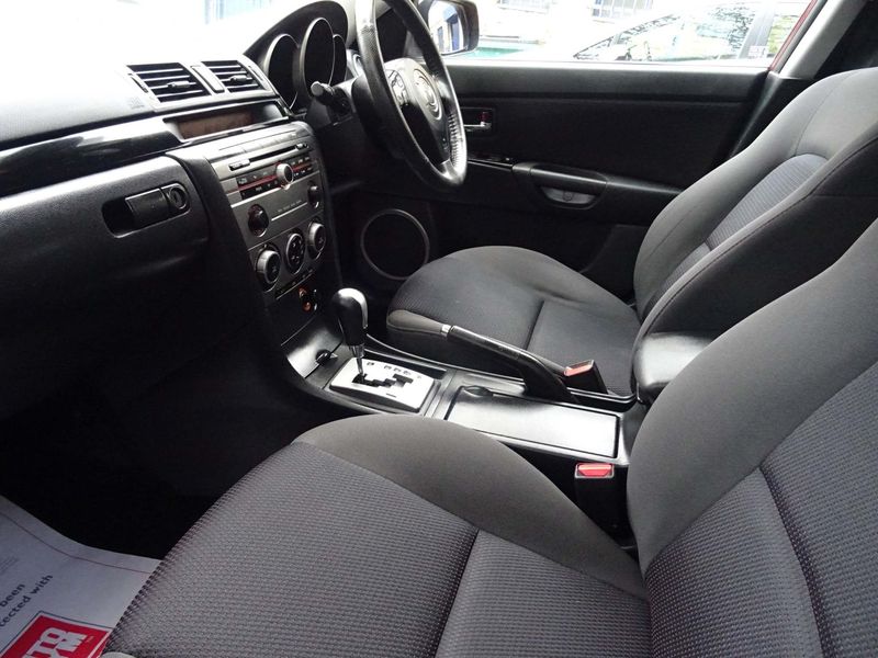 MAZDA MAZDA3