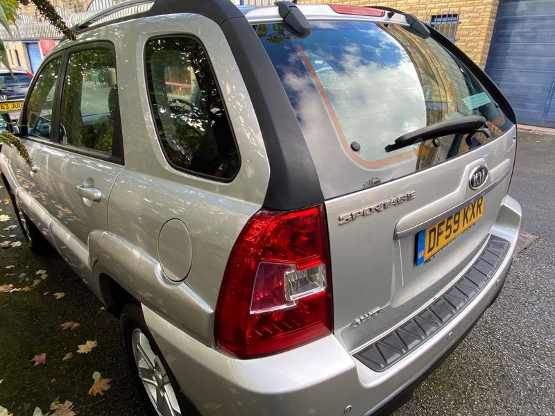 KIA SPORTAGE