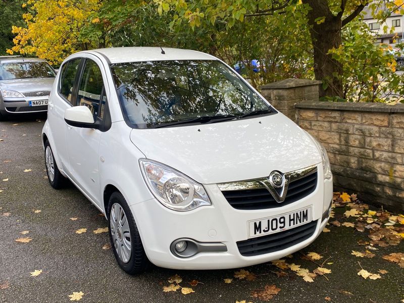 View VAUXHALL AGILA 1.2 i 16v Club 5dr