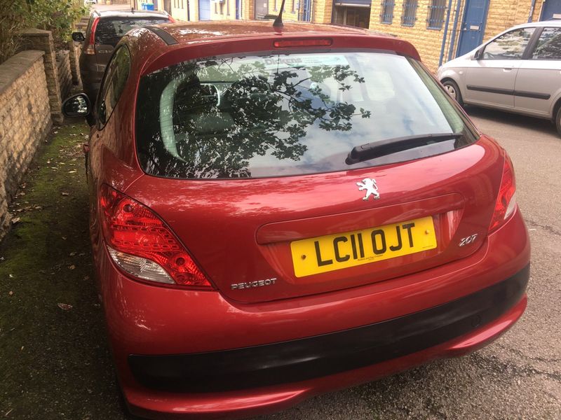PEUGEOT 207