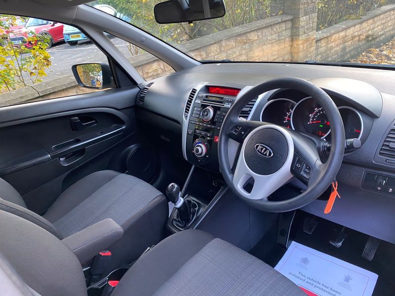 KIA VENGA