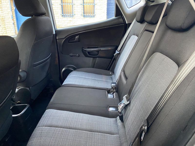 KIA VENGA