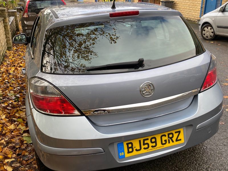 VAUXHALL ASTRA