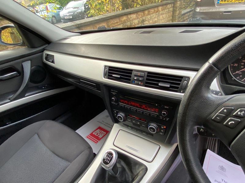 BMW 3 SERIES