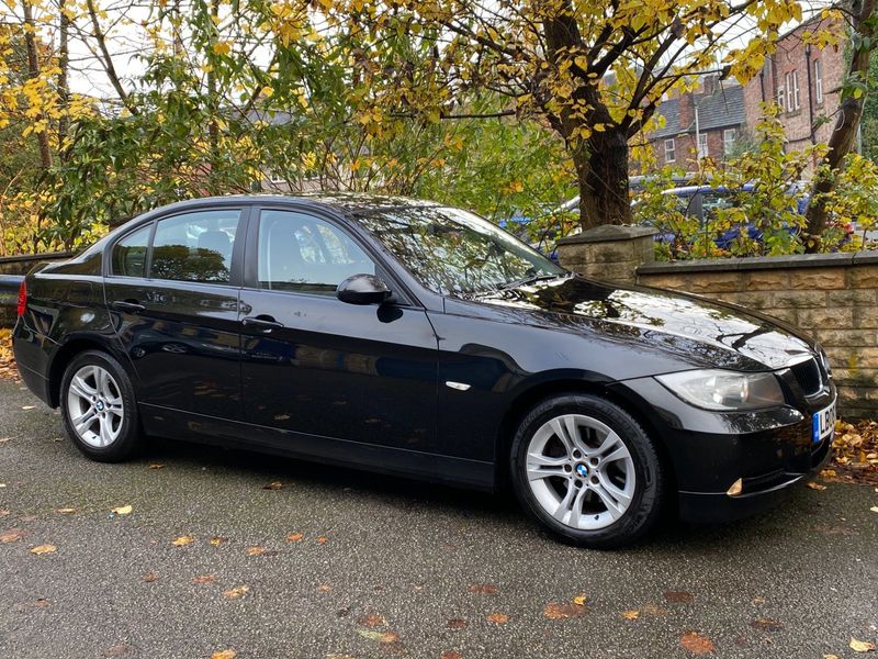 View BMW 3 SERIES 2.0 318d SE 4dr