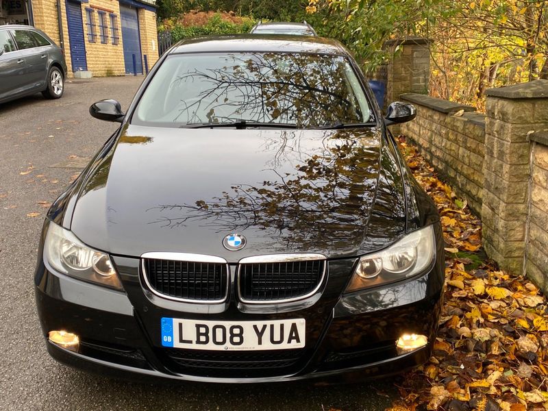 View BMW 3 SERIES 2.0 318d SE 4dr