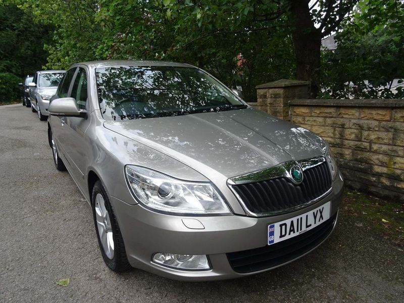 View SKODA OCTAVIA 1.8 TSI Elegance DSG 5dr