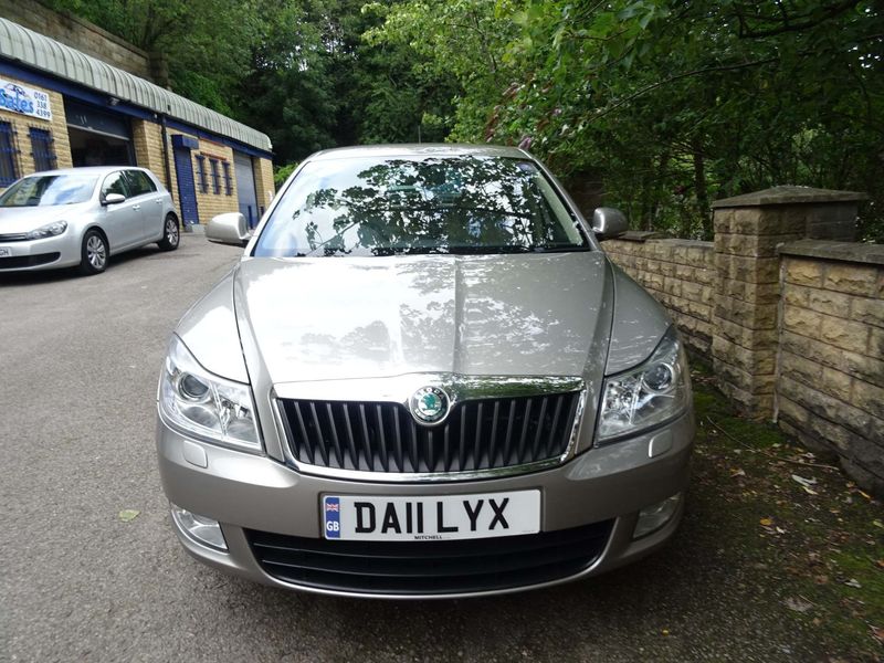 View SKODA OCTAVIA 1.8 TSI Elegance DSG 5dr