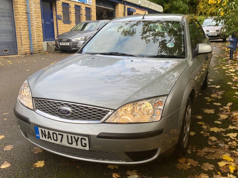 View FORD MONDEO 1.8 LX 5dr