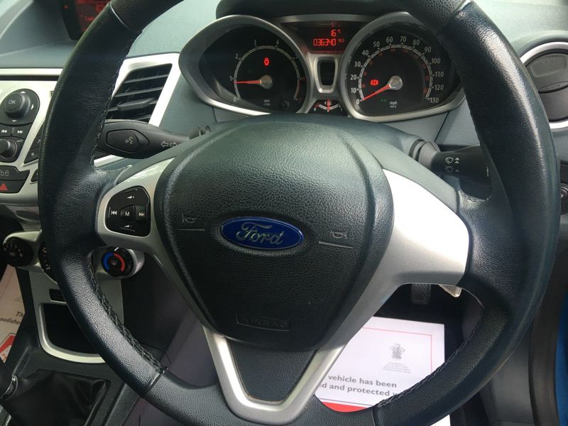 FORD FIESTA