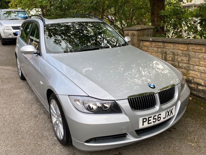 View BMW 3 SERIES 2.5 325i SE Touring 5dr