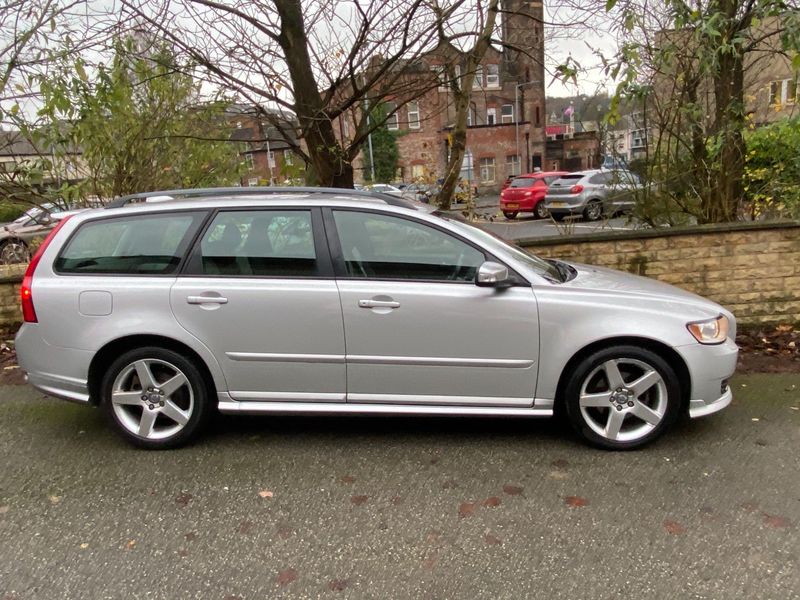 VOLVO V50