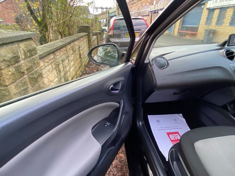SEAT IBIZA