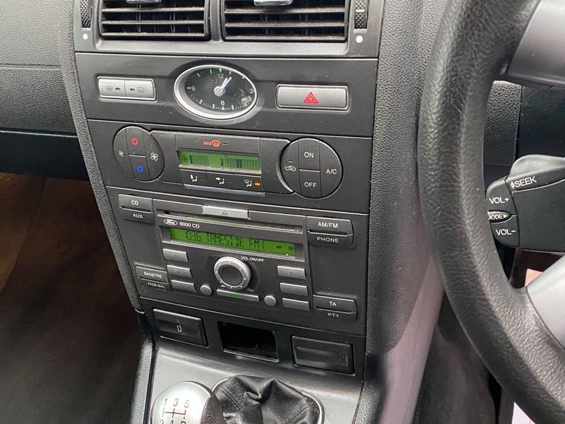 FORD MONDEO
