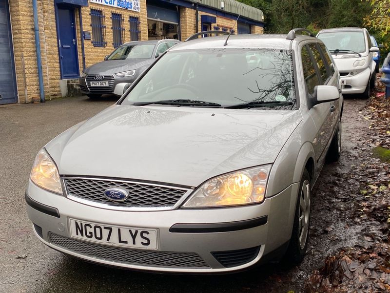 View FORD MONDEO 1.8 i LX 5dr