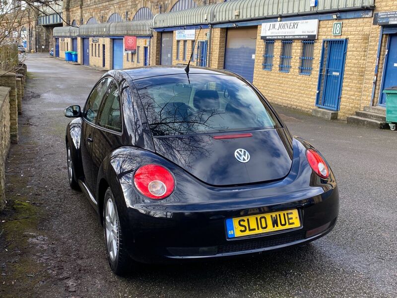 VOLKSWAGEN BEETLE