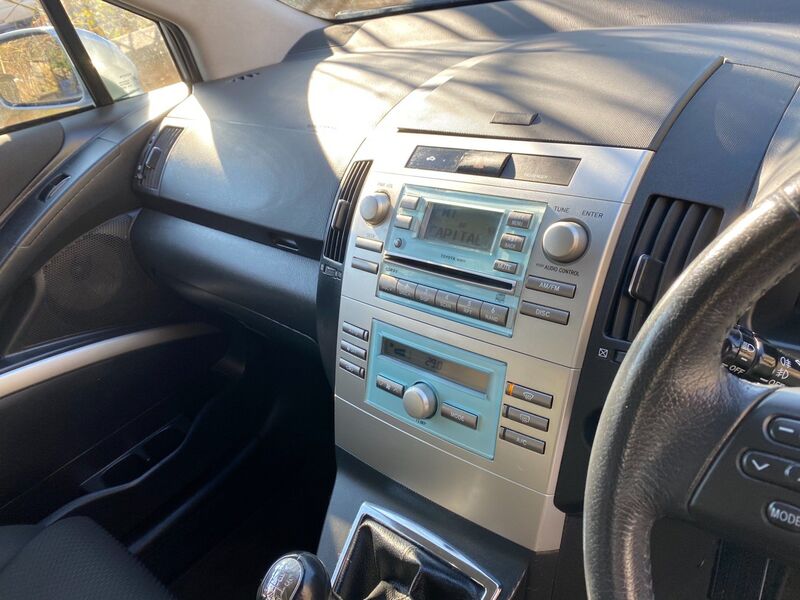TOYOTA COROLLA VERSO