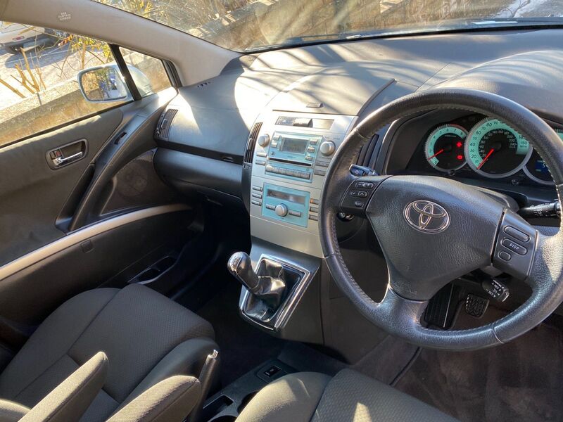 TOYOTA COROLLA VERSO
